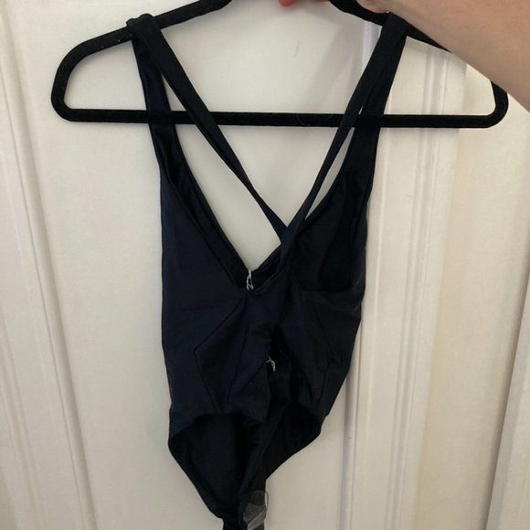 NWT Mare Perpetua Free People Twist One-Piece Swimsuit Black Sz M - Picture 5 of 6